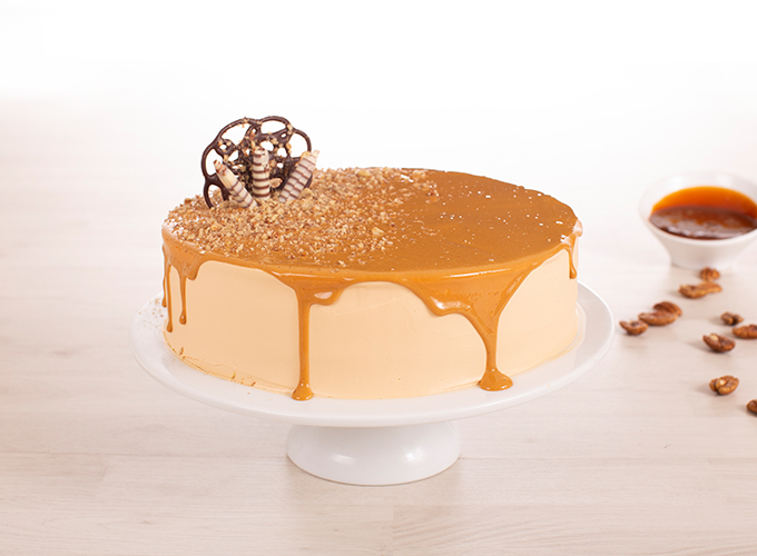 Pastel cajeta redondo